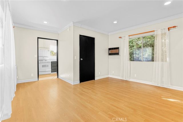 11290 Ivy Place, Los Angeles, CA 90064