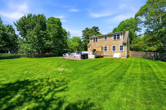 147 Snow Rd, Brewster, MA 02631