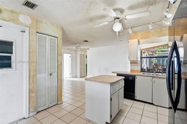 1419 Hummingbird Drive, Delray Beach, FL 33444