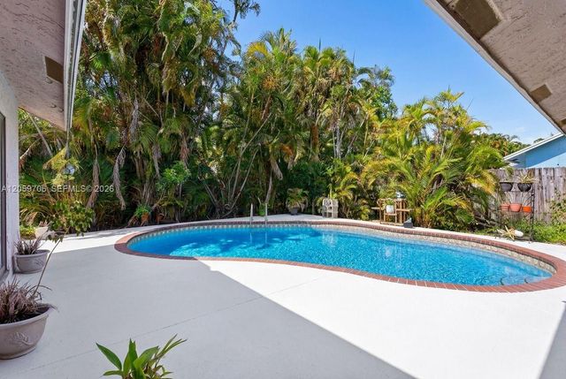 1419 Hummingbird Drive, Delray Beach, FL 33444