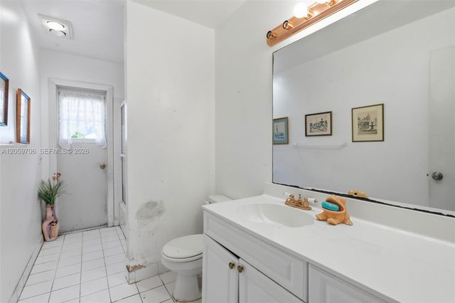 1419 Hummingbird Drive, Delray Beach, FL 33444