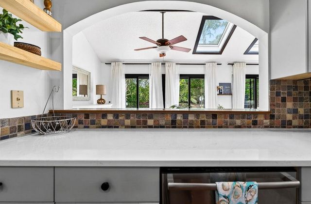 388 Linden Circle, Pawleys Island, SC 29585