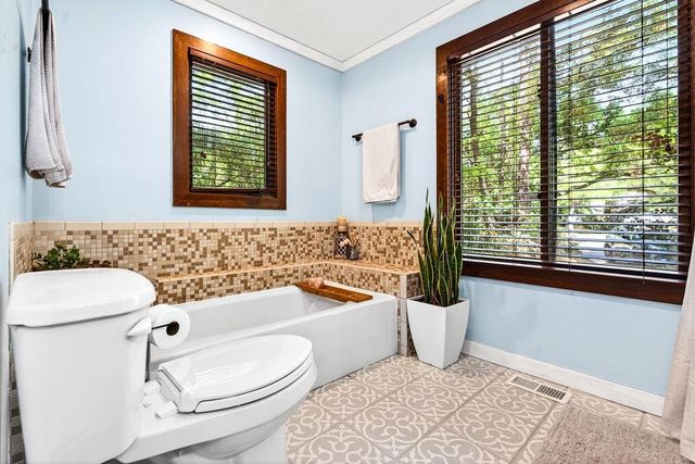 388 Linden Circle, Pawleys Island, SC 29585