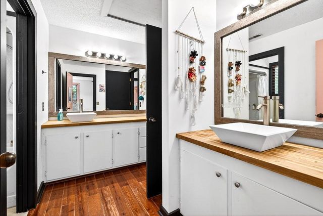 388 Linden Circle, Pawleys Island, SC 29585