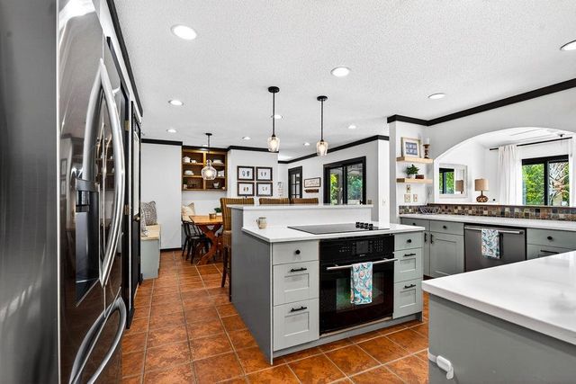 388 Linden Circle, Pawleys Island, SC 29585