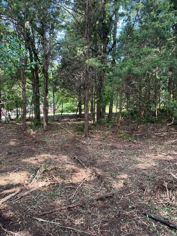 141 Eastern Hills Drive, Mabank, TX 75156