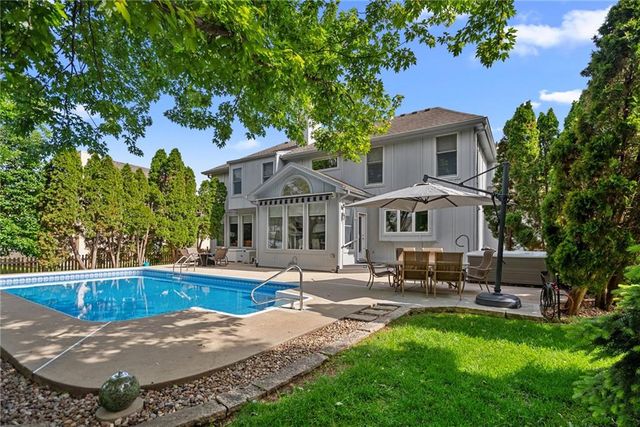 9308 W 150th Terrace, Overland Park, KS 66221