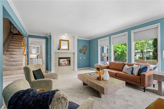 9308 W 150th Terrace, Overland Park, KS 66221