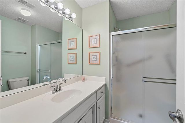 9308 W 150th Terrace, Overland Park, KS 66221
