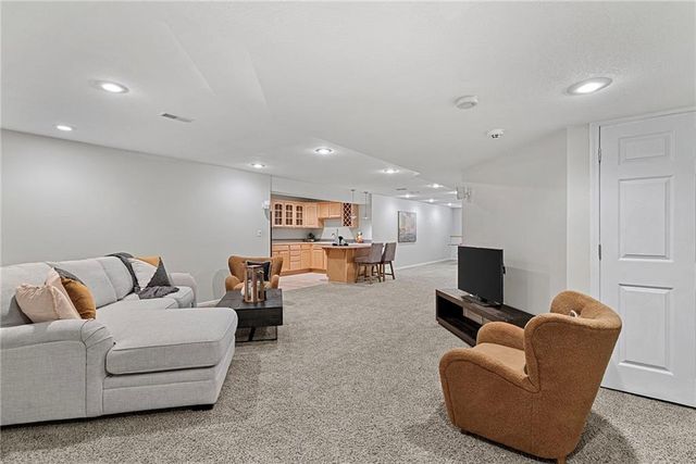 9308 W 150th Terrace, Overland Park, KS 66221