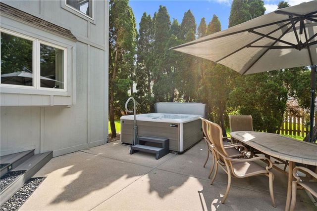 9308 W 150th Terrace, Overland Park, KS 66221