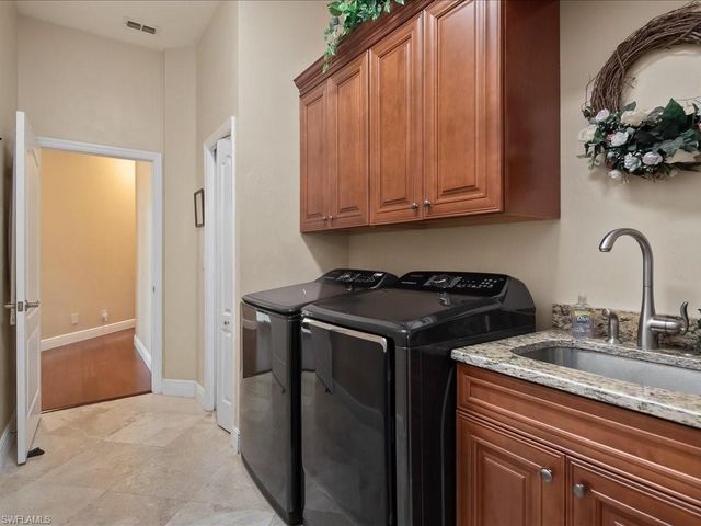 11118 Seminole Palm WAY, Fort Myers, FL 33966