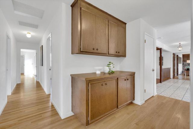 18967 Palo Oaks Court, Saratoga, CA 95070