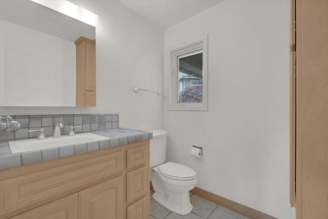 18967 Palo Oaks Court, Saratoga, CA 95070