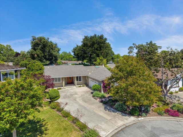 18967 Palo Oaks Court, Saratoga, CA 95070