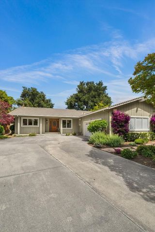 18967 Palo Oaks Court, Saratoga, CA 95070