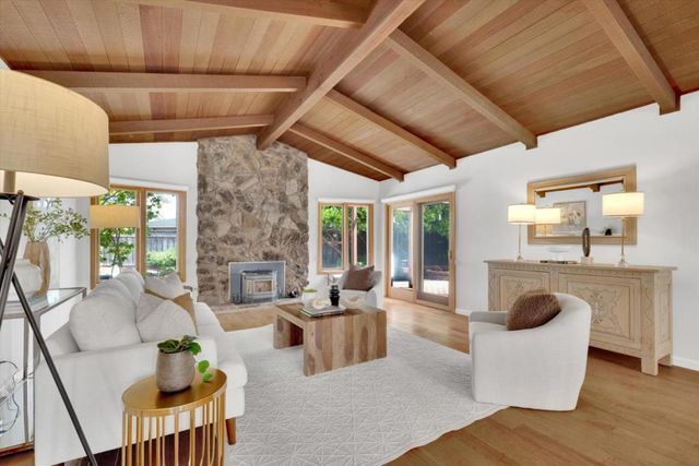 18967 Palo Oaks Court, Saratoga, CA 95070