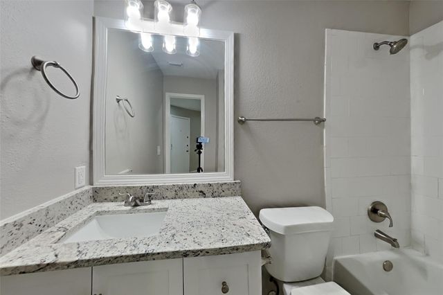 10202 Peridot Cove, Houston, TX 77095
