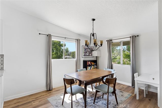 29123 Thousand Oaks C, Agoura Hills, CA 91301