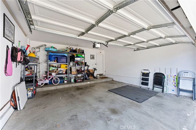 29123 Thousand Oaks C, Agoura Hills, CA 91301