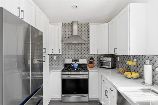 29123 Thousand Oaks C, Agoura Hills, CA 91301