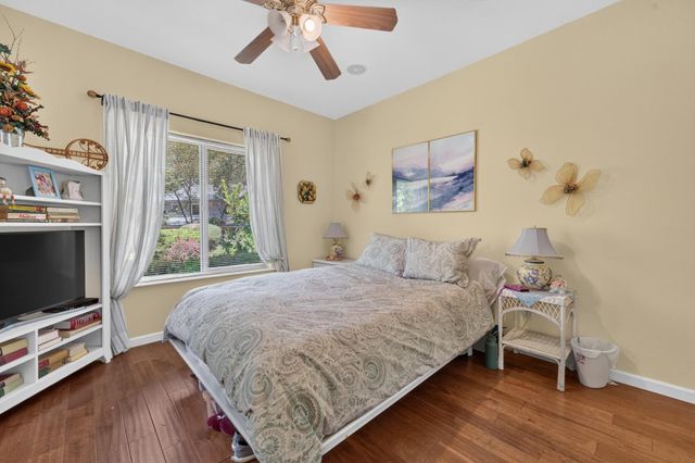 21987 Moss Rock Ct, Grass Valley, CA 95949