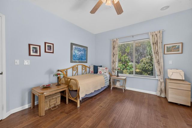 21987 Moss Rock Ct, Grass Valley, CA 95949
