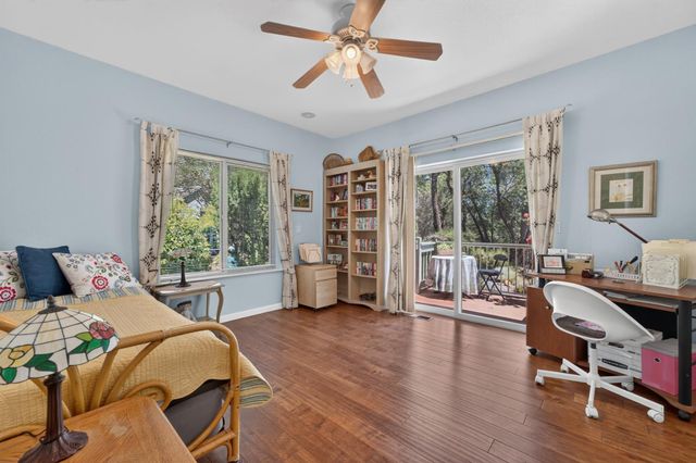21987 Moss Rock Ct, Grass Valley, CA 95949