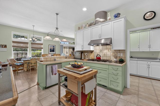 21987 Moss Rock Ct, Grass Valley, CA 95949