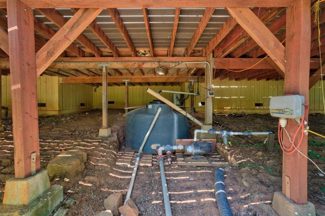 21987 Moss Rock Ct, Grass Valley, CA 95949