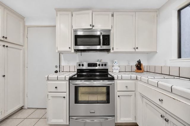 6025 Roloff Way, Orangevale, CA 95662