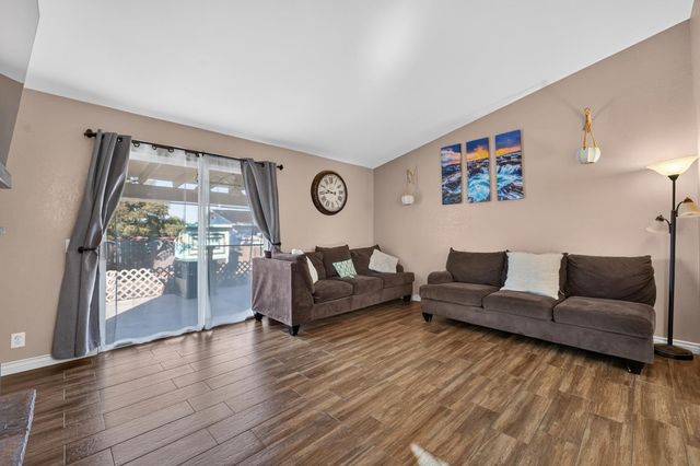 6025 Roloff Way, Orangevale, CA 95662