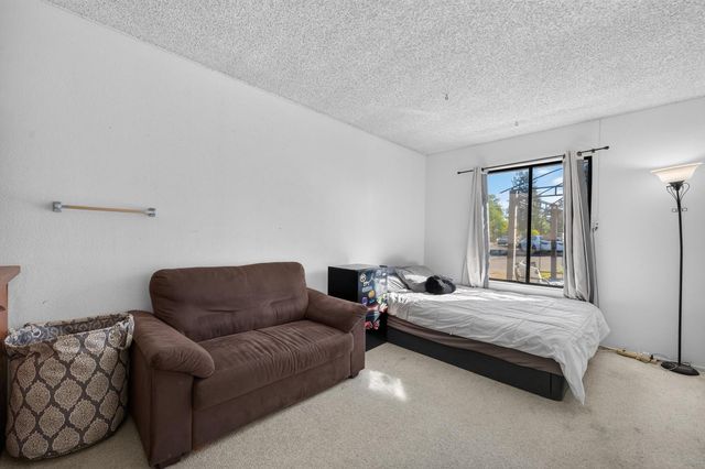 6025 Roloff Way, Orangevale, CA 95662