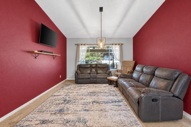 6025 Roloff Way, Orangevale, CA 95662