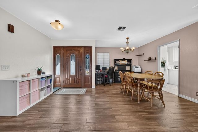 6025 Roloff Way, Orangevale, CA 95662