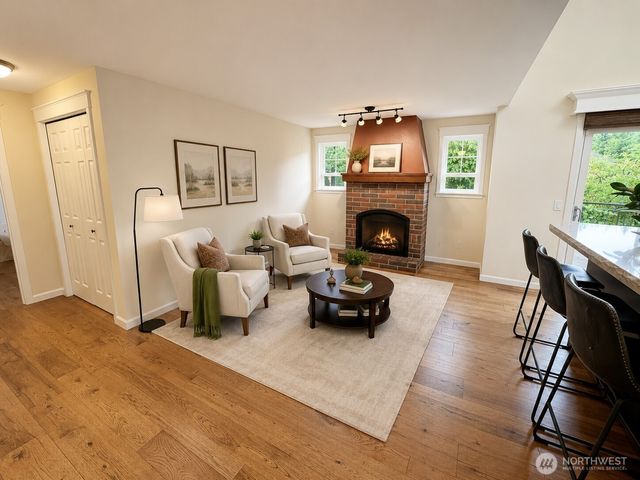 23411 SE 242nd St, Maple Valley, WA 98038