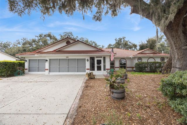 5609 ROSEWALL CIRCLE, Leesburg, FL 34748