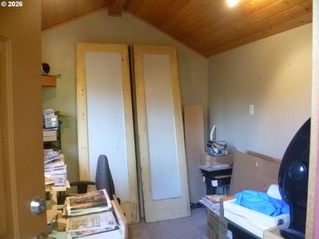 532 E STONECREEK Dr, La Center, WA 98629