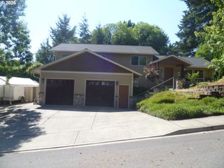 532 E STONECREEK Dr, La Center, WA 98629