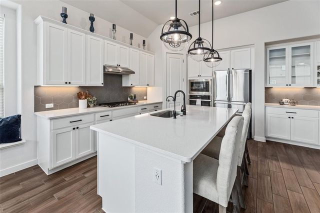 116 Docking Iron DR, Hutto, TX 78634