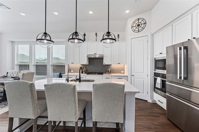 116 Docking Iron DR, Hutto, TX 78634