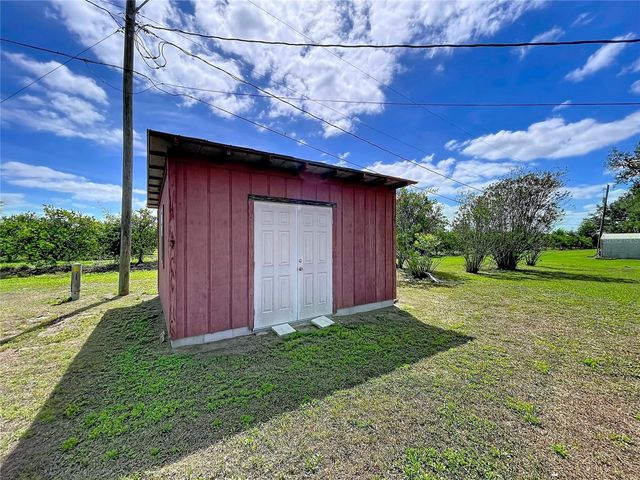 1305 HICKORY LANE S, Fort Meade, FL 33841