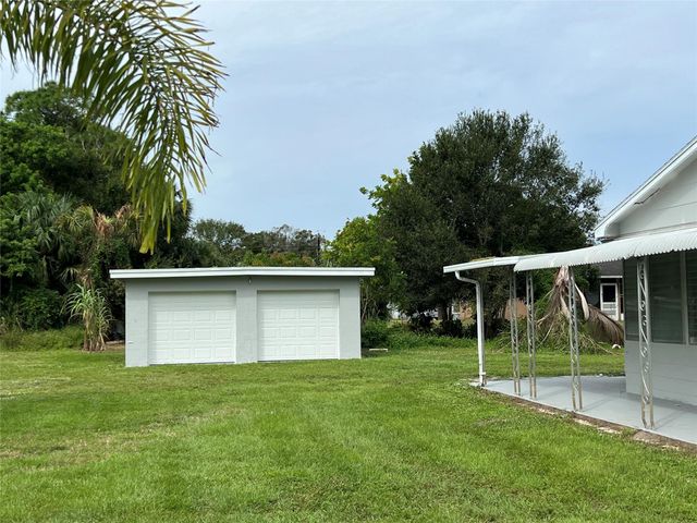 1811 N 47th St, Fort Pierce, FL 34947
