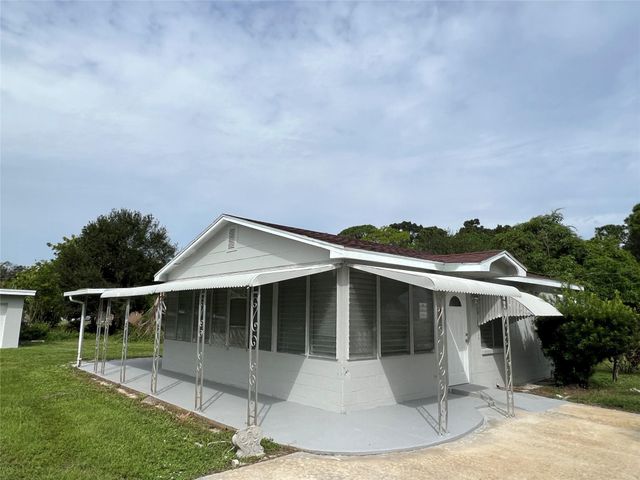 1811 N 47th St, Fort Pierce, FL 34947