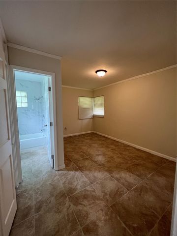 1811 N 47th St, Fort Pierce, FL 34947