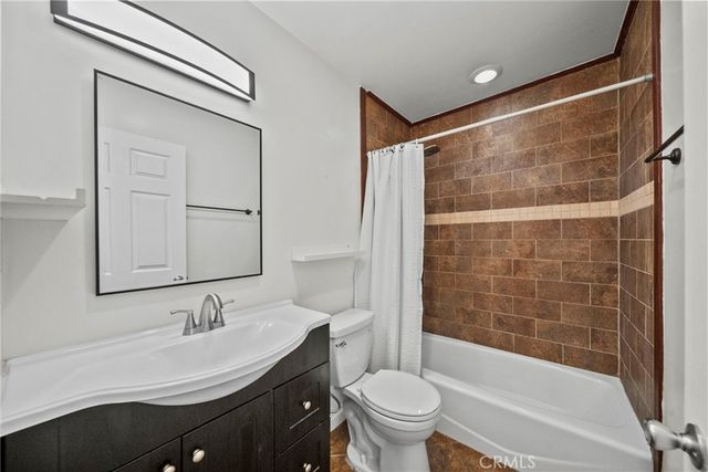 7707 Apperson Street, Tujunga, CA 91042