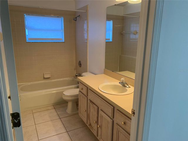 2323 LAUREL PINE LANE, Orlando, FL 32837