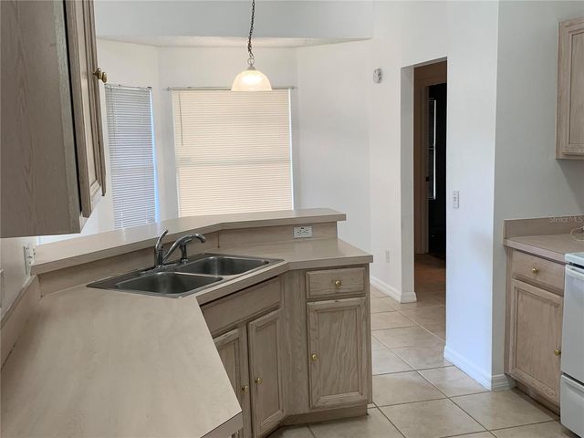 2323 LAUREL PINE LANE, Orlando, FL 32837