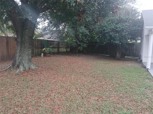 2323 LAUREL PINE LANE, Orlando, FL 32837