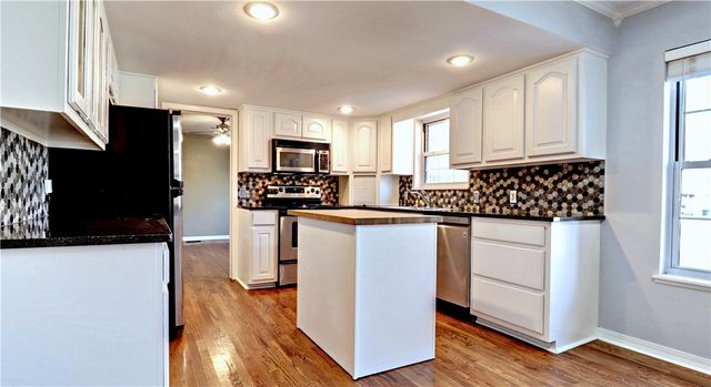 2691 N Stanton Avenue, Fayetteville, AR 72703